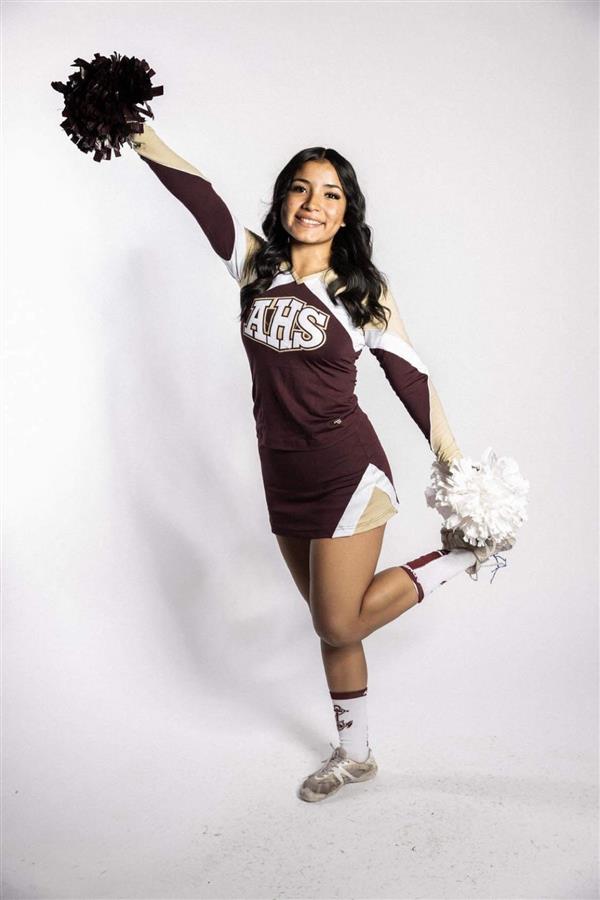 Leslie Rojas-Garcia Cheer